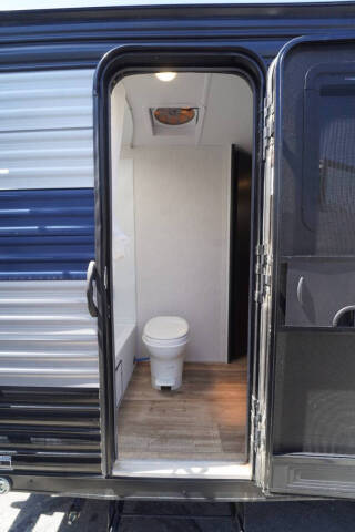 2022  Forest River  Grey Wolf Limited 26DBH