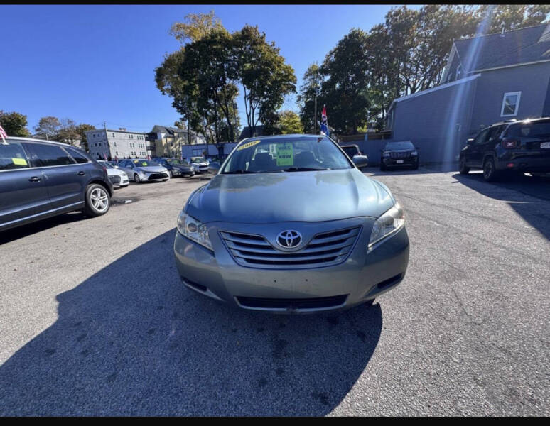 2009 Toyota Camry LE photo 3