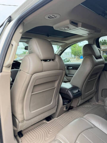 2014 GMC Acadia Denali