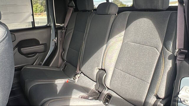 2025 Jeep Gladiator Willys