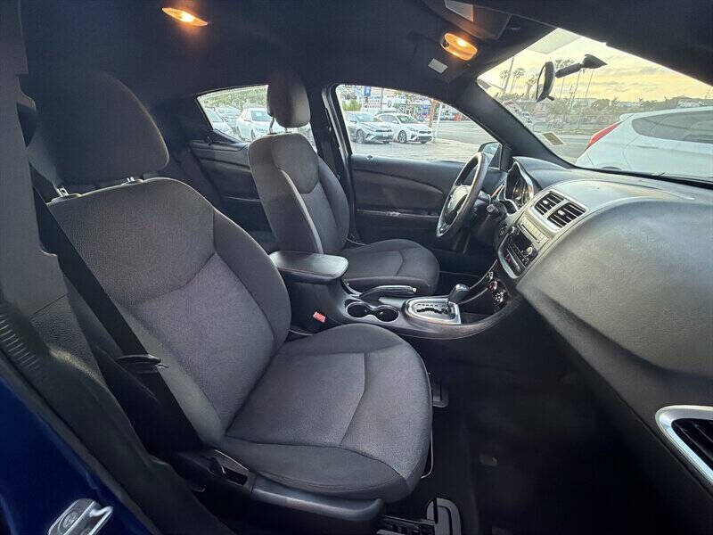 2014 Dodge Avenger SE