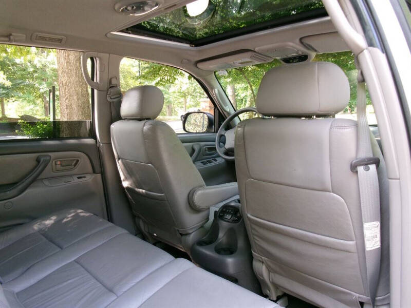 2003 Toyota Sequoia SR5