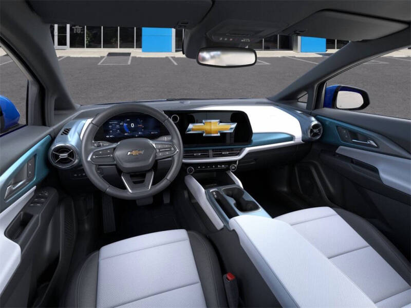 2026 Chevrolet Equinox EV LT 2