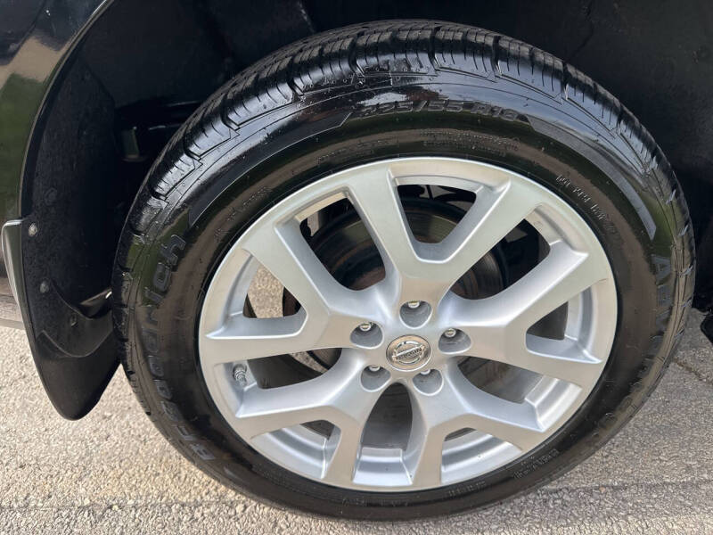 2011 Nissan Rogue SV