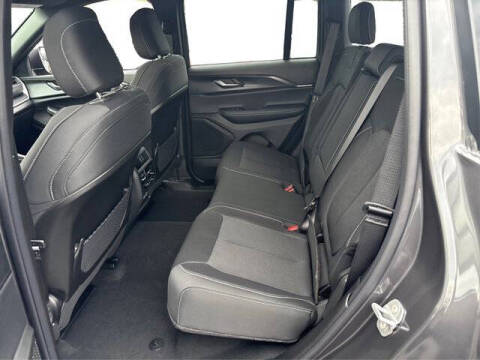 2025 Jeep Grand Cherokee Laredo X