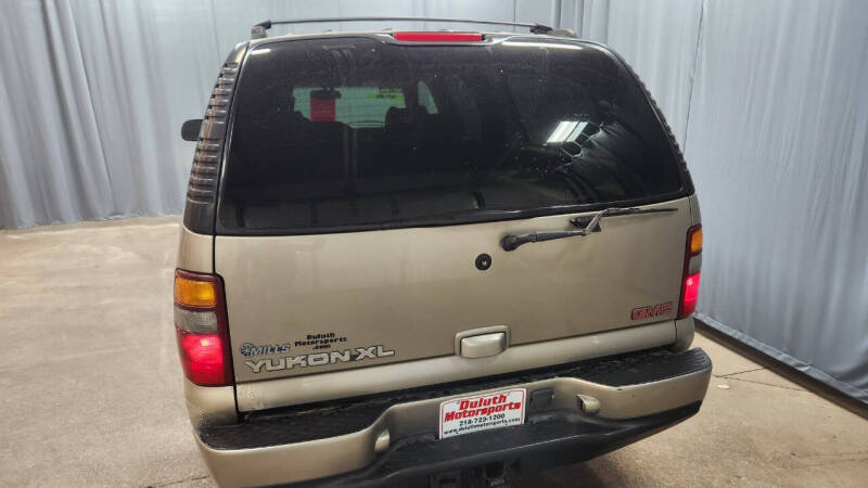 2002 GMC Yukon XL Denali