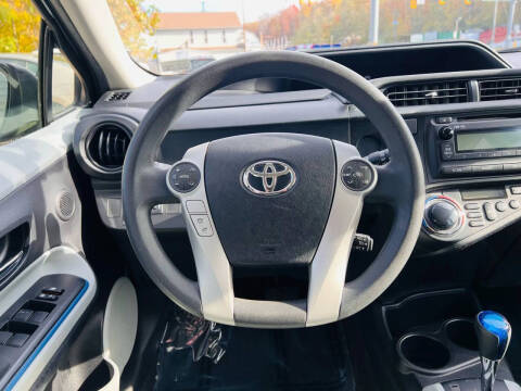 2013 Toyota Prius c