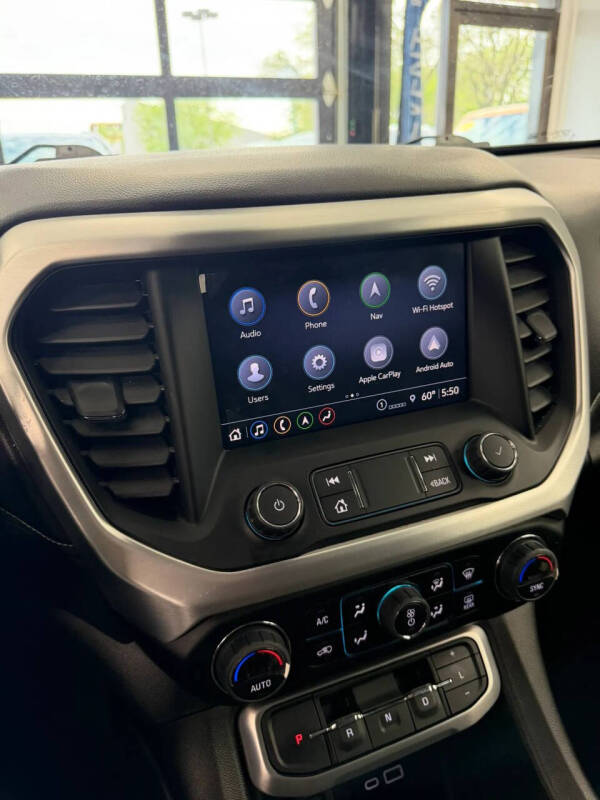 2022 GMC Acadia SLE