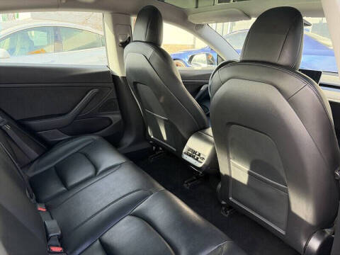 2020 Tesla Model 3 Standard Range