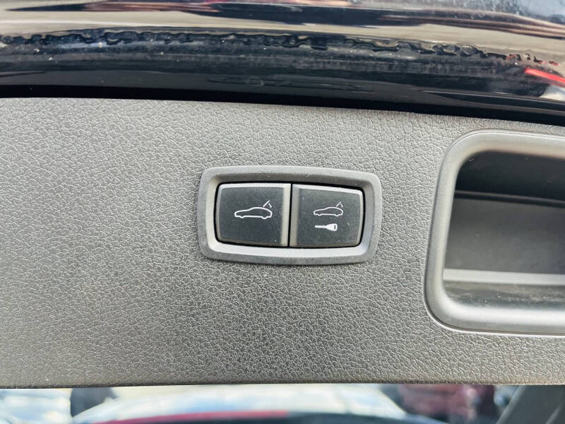 2015 Porsche Macan Turbo