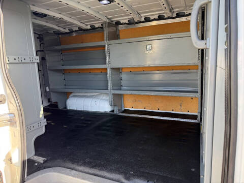 2018 Nissan NV 2500 HD SV