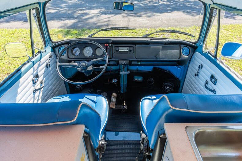 1973 Volkswagen Bus