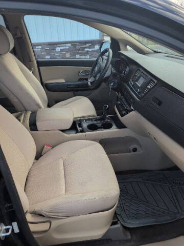 2016 Kia Sedona LX