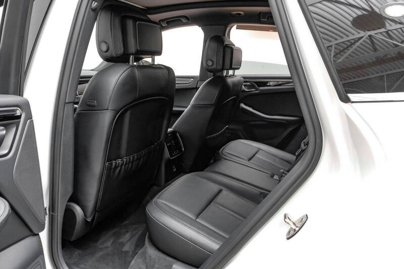 2024 Porsche Macan