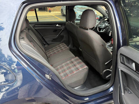 2017 Volkswagen Golf GTI S