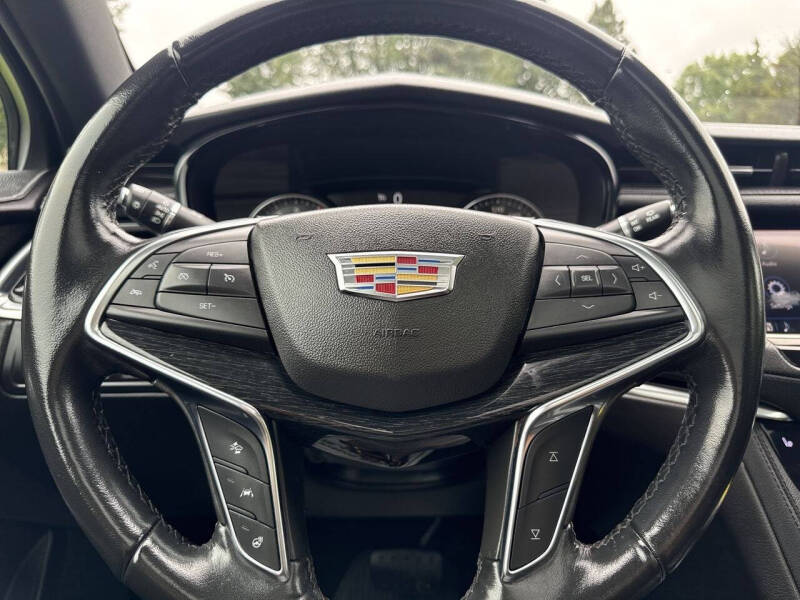 2020 Cadillac XT5 Premium Luxury