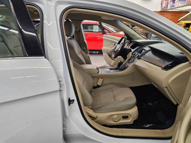 2017 Ford Taurus SEL