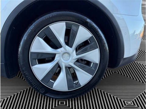 2020 Tesla Model Y Long Range