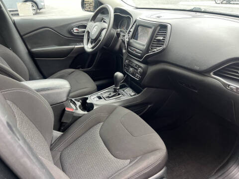 2019 Jeep Cherokee Latitude