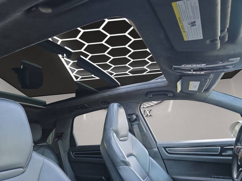 2021 Porsche Cayenne GTS