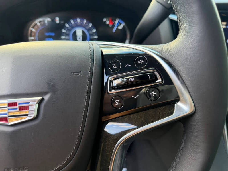 2019 Cadillac Escalade Platinum