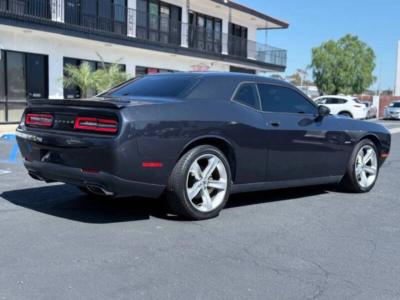 2017 Dodge Challenger