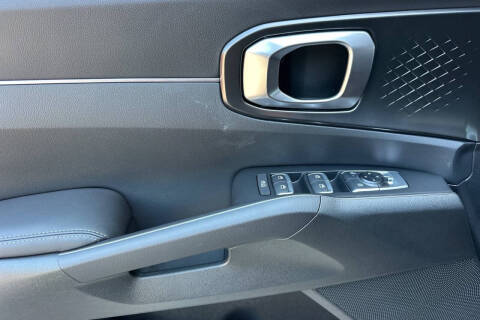 2025 Kia Sorento Hybrid EX
