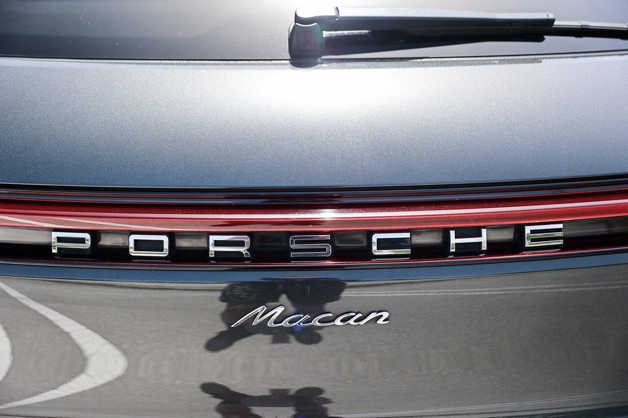 2022 Porsche Macan 21