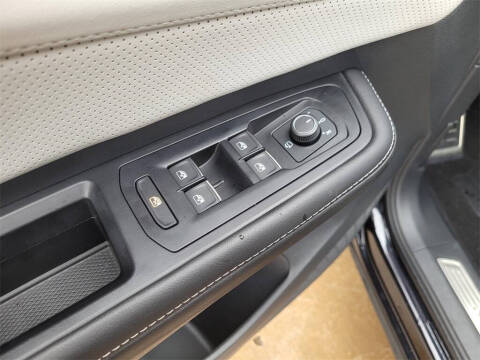 2025 Volkswagen Atlas Cross Sport SEL Premium R-Line 4Motion