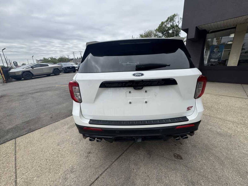 2023 Ford Explorer ST
