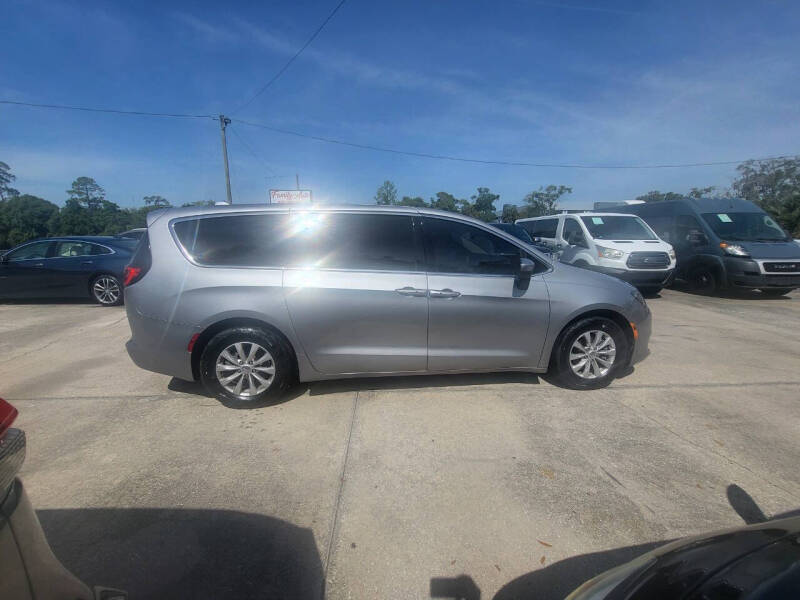 2017 Chrysler Pacifica Touring