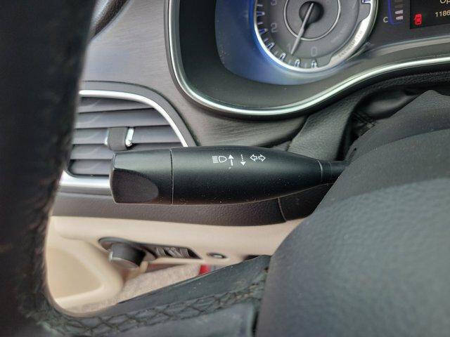 2017 Chrysler 200 Limited Platinum