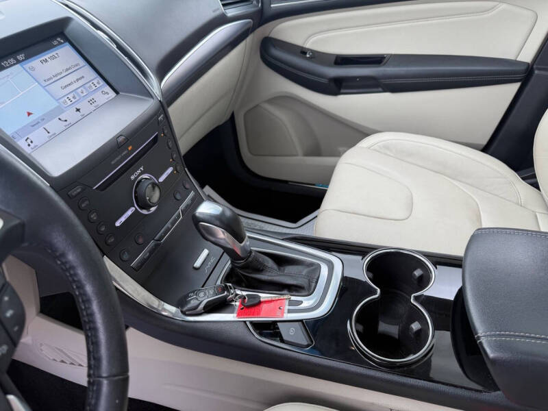 2016 Ford Edge Titanium