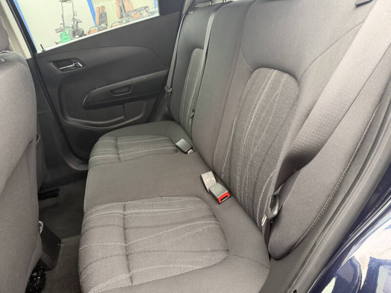 2016 Chevrolet Sonic LT Auto