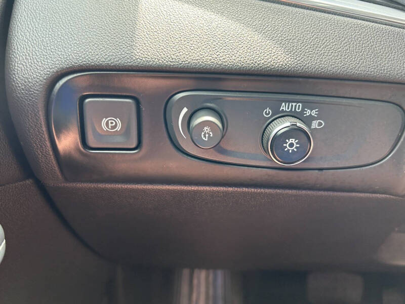 2021 Buick Enclave Essence