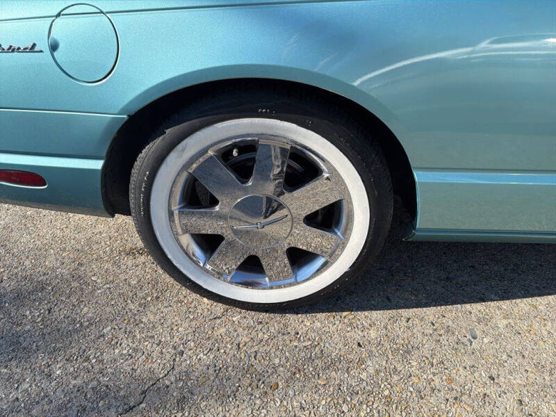 2002 Ford Thunderbird Deluxe