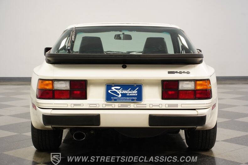 1985 Porsche 944