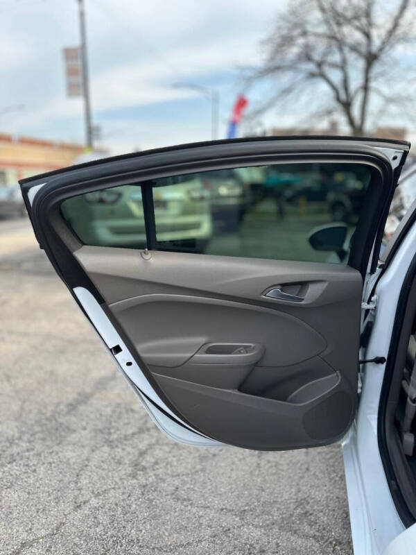 2017 Chevrolet Cruze LS Auto