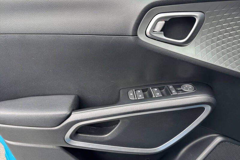 2024 Kia Soul S