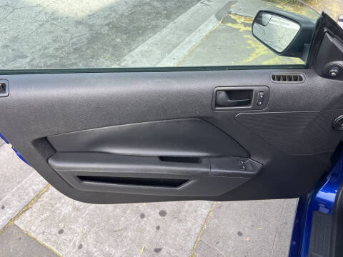 2013 Ford Mustang V6