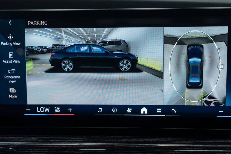 2025 BMW 7 Series 740i xDrive