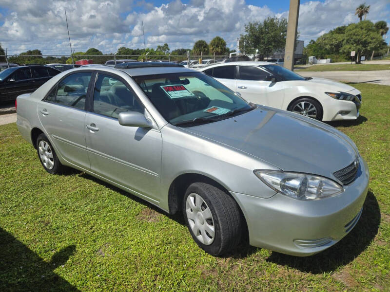 2004 Toyota Camry LE