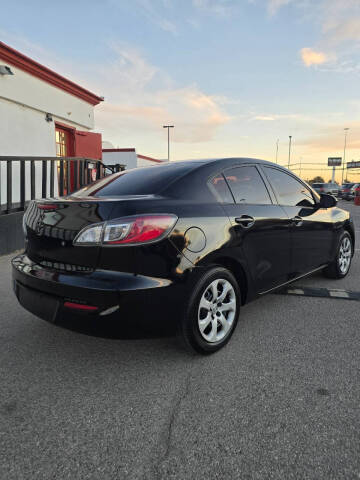 2013 Mazda MAZDA3 i SV