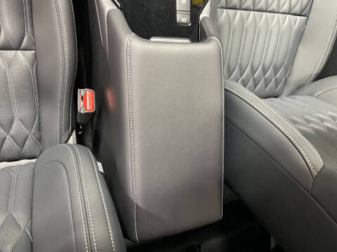 2026 Mitsubishi Outlander PHEV SEL