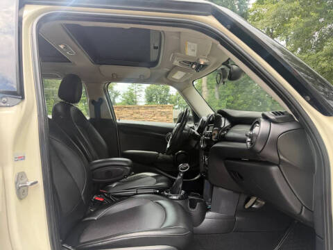 2015 MINI Hardtop 4 Door Cooper