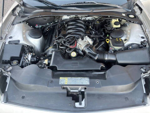 2004 Ford Thunderbird Deluxe