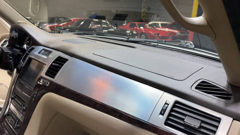 2013 Cadillac Escalade Luxury