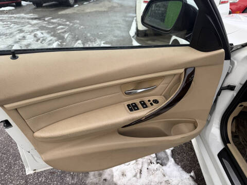 2013 BMW 3 Series 328i