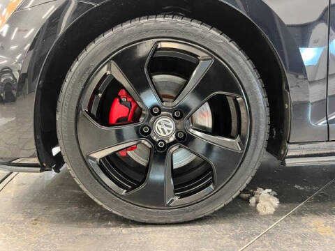 2017 Volkswagen Golf GTI S