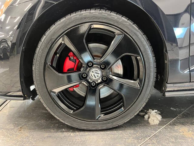 2017 Volkswagen Golf GTI S